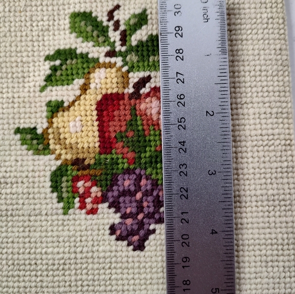 Vintage Fruits Pear Apple Grapes Cherry Needlepoint Completed No Frame 6" By 8". - Picture 12 of 12